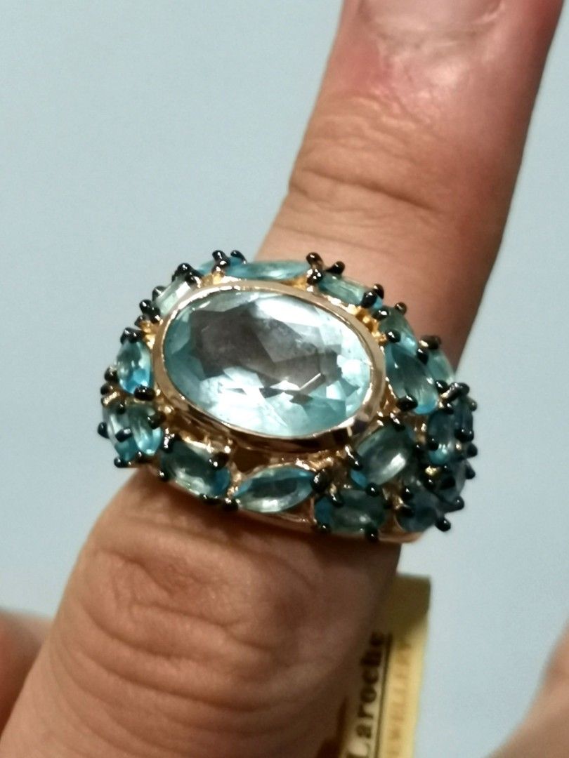 Chete Larote Women s Blue Gemmed Gold Fashion Jewelry Ring