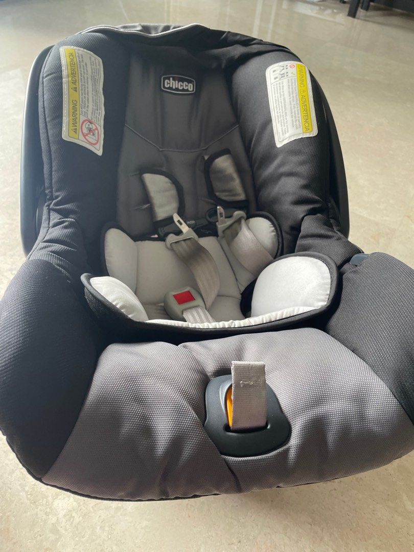 Chicco car sale seat infant insert