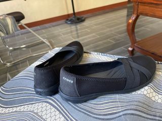 Crocs black shoes