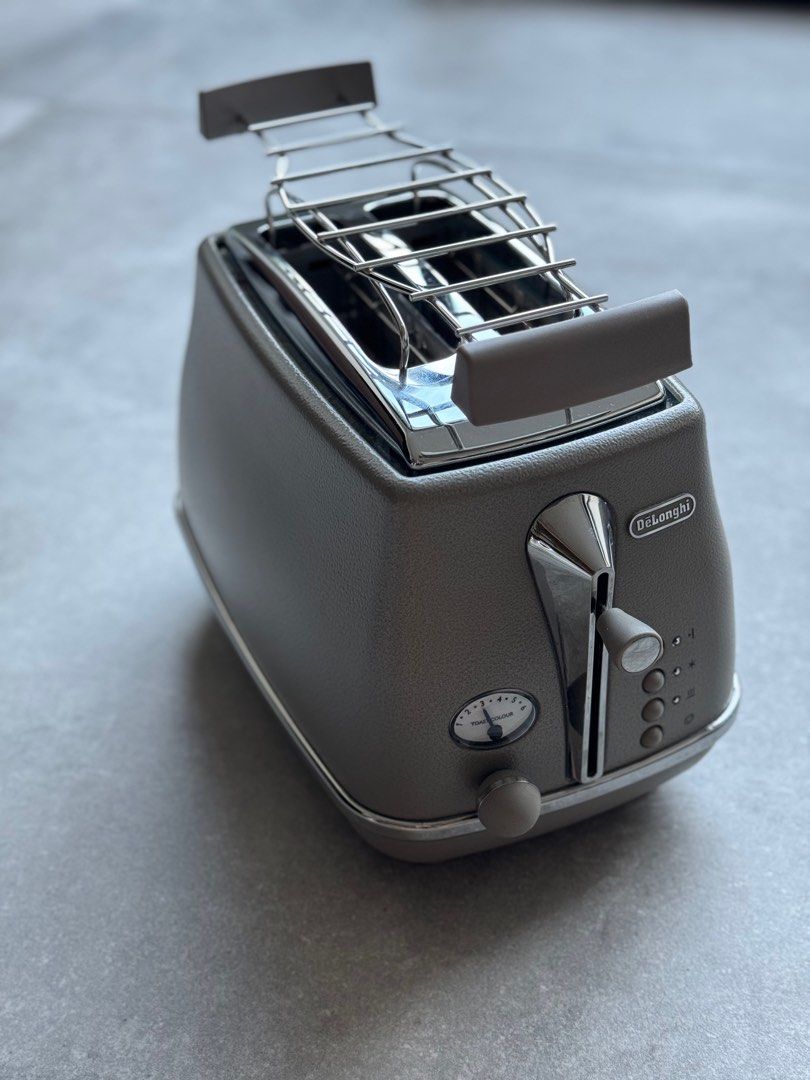 De'Longhi Icona Elements Toaster, TV & Home Appliances, Kitchen Appliances, Ovens & Toasters on