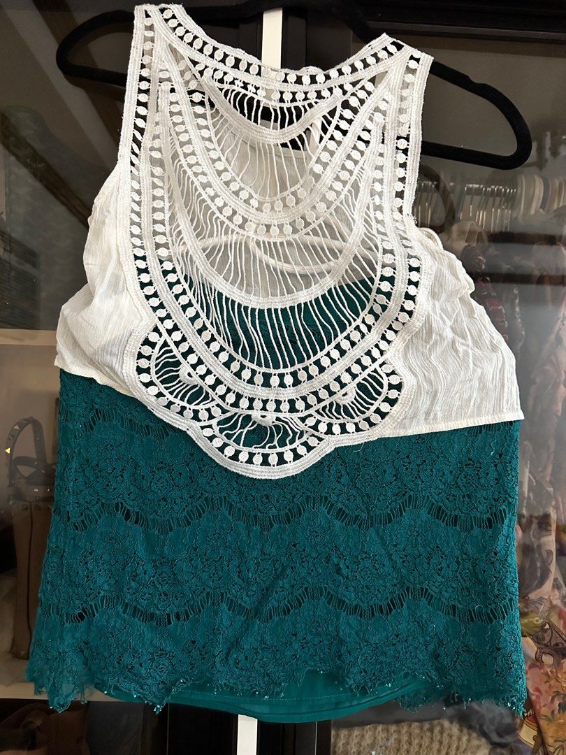 f21 skirt h&m top (Category: Sets or Coordinates) located in Porac. Submitted by prelovedclothing29 (Listing ID 1264822778, Image 1). Description: set 280 skirt f21-small w26 top h&m -small .