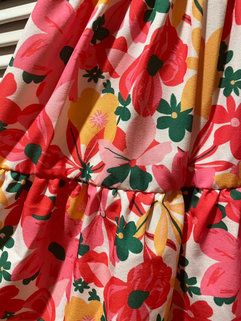 Floral Halter Mini Tier Dress (Category: Dresses) located in Makati City. Submitted by gobeago (Listing ID 1264881150, Image 3). Description: Encanto Dress Summer Dress Fabric:Polyester L: Bust=102cm; Length=90cm; Waist=76cm .