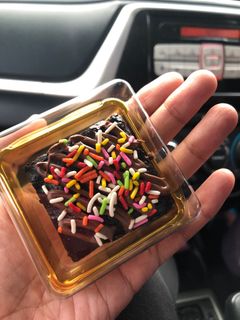 (Category: ) located in . Submitted by nunuchocbrownies (Listing ID 1264886761, Image 1). Description: .