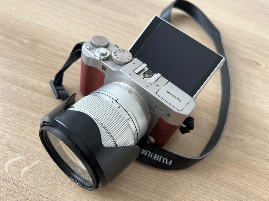 Fujifilm Mirrorless Camera XA3, Photography, Cameras on Carousell