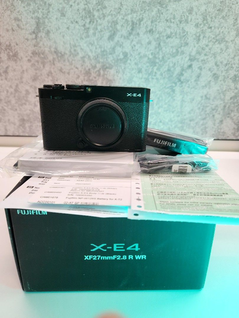 Fujifilm X-E4 (黑), 攝影器材, 相機- Carousell