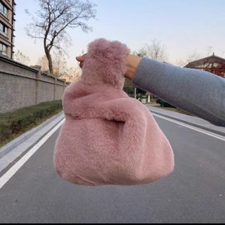 (Category: ) located in . Submitted by envie.de.vi (Listing ID 1264926669, Image 1). Description: .