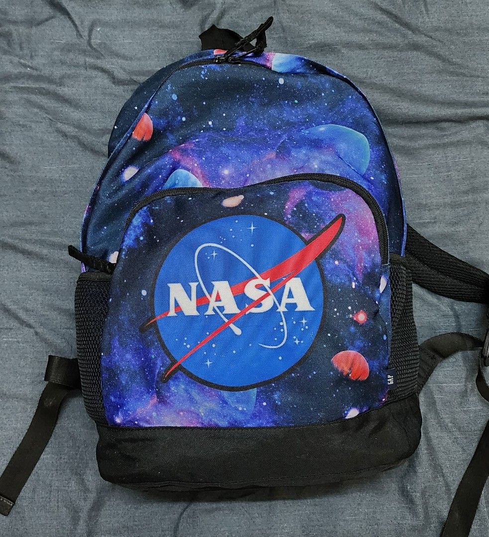 GAP Backpacks School Bag Men s Fashion Bags Backpacks on Carousell