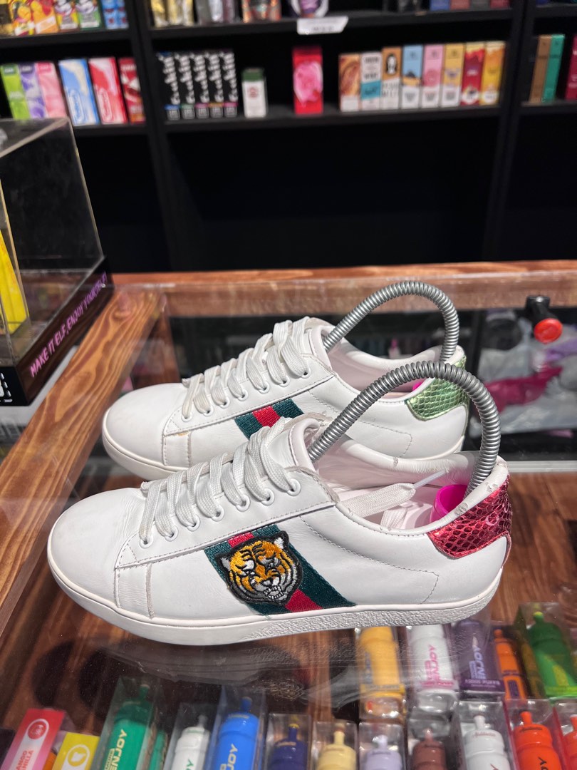 Gucci ace top tiger