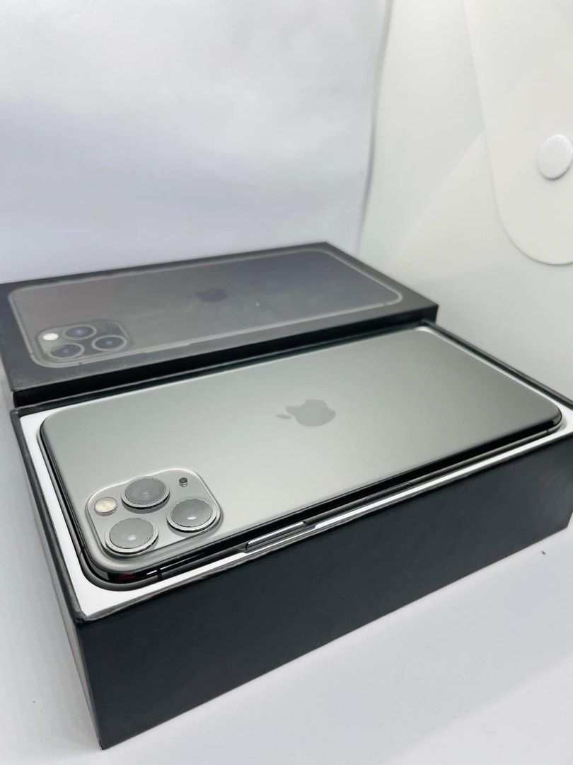 iPhone 11Promax 256gb DUAL SIM (Category: iPhone 11 Series) located in Manila. Submitted by TekiCashGadgetsph (Listing ID 1264847356, Image 1). Description: iPhone 11Pro Max 256gb Single sim (US) 28,000 Dual sim (HK) 28,800 (FU) Open-line, any sim working (worldwide) - Guaranteed original iPhone not fake/copy Complete accessories with box Secondhand Good as new not abused! Presentable •Original Lcd • no issue hidden issues • no apple id / iCloud 
