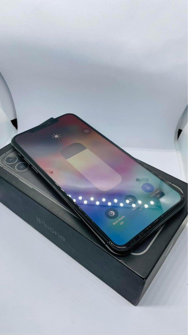 iPhone 11Promax 256gb DUAL SIM (Category: iPhone 11 Series) located in Manila. Submitted by TekiCashGadgetsph (Listing ID 1264847356, Image 3). Description: iPhone 11Pro Max 256gb Single sim (US) 28,000 Dual sim (HK) 28,800 (FU) Open-line, any sim working (worldwide) - Guaranteed original iPhone not fake/copy Complete accessories with box Secondhand Good as new not abused! Presentable •Original Lcd • no issue hidden issues • no apple id / iCloud 