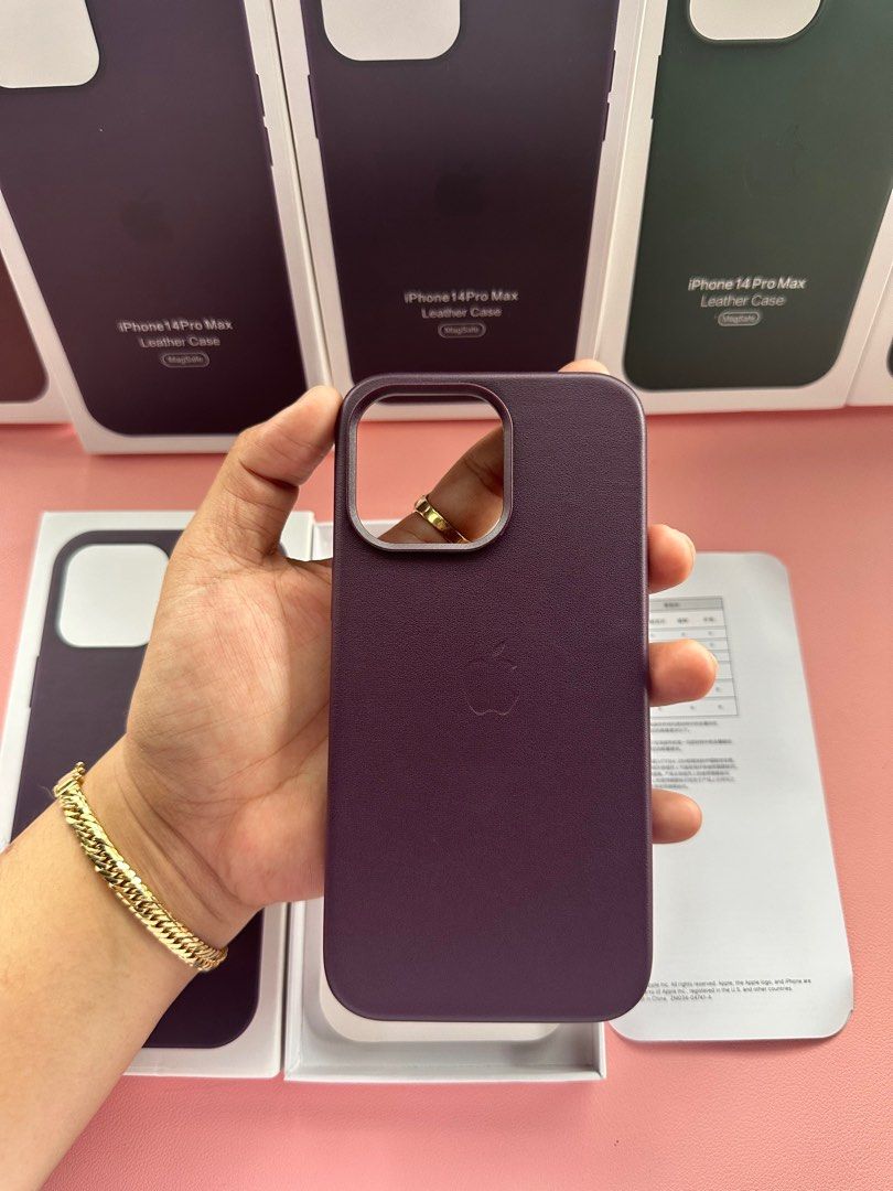 iPhone 14 Pro Max Magsafe Leather Case With Animation (Deep Violet) (Category: Cases & Sleeves) located in Quezon City. Submitted by danii_03 (Listing ID 1264852570, Image 1). Description: .