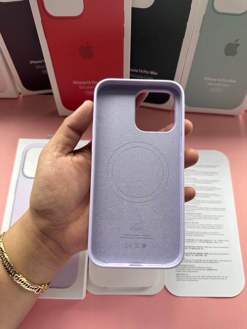 iPhone 14 Pro Max Magsafe Silicone Case (Lilac) (Category: Cases & Sleeves) located in Quezon City. Submitted by danii_03 (Listing ID 1264851235, Image 2). Description: .