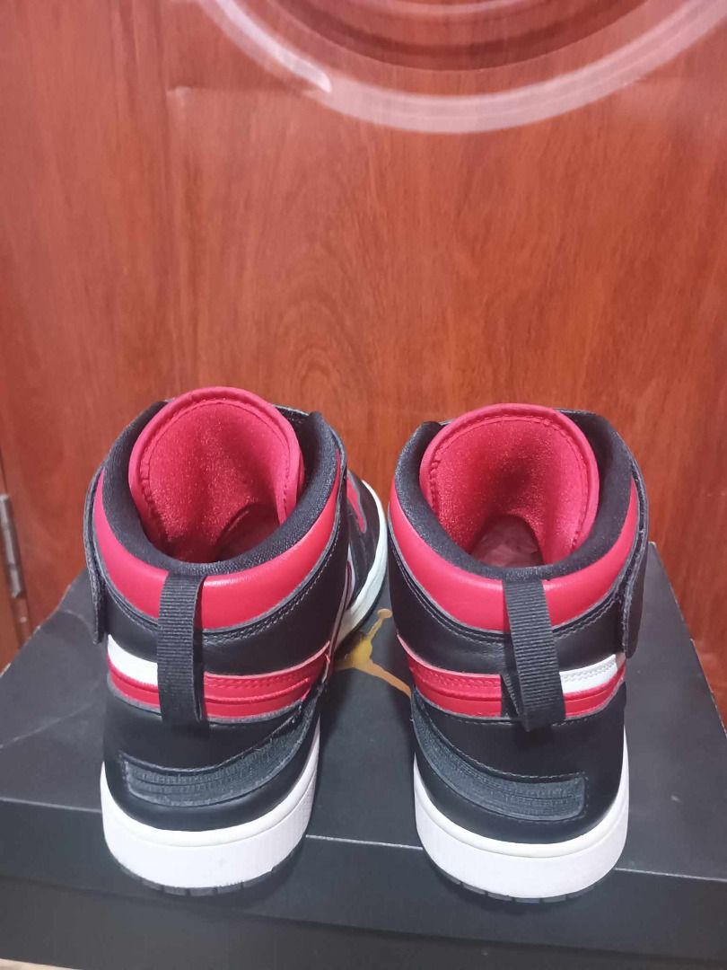 Jordan 1 Hi Flyease Fire Red for men (Category: Sneakers) located in Manila. Submitted by kickshoeph (Listing ID 1264810206, Image 1). Description: Original Pair (bought in jordan store bgc) Lightly Used Condition: 9.3/10 Size: 11 Shipping nationwide Phil MOP: GCASH PHP: 4500 +SF Meetup - around metro manila pasay, makati.