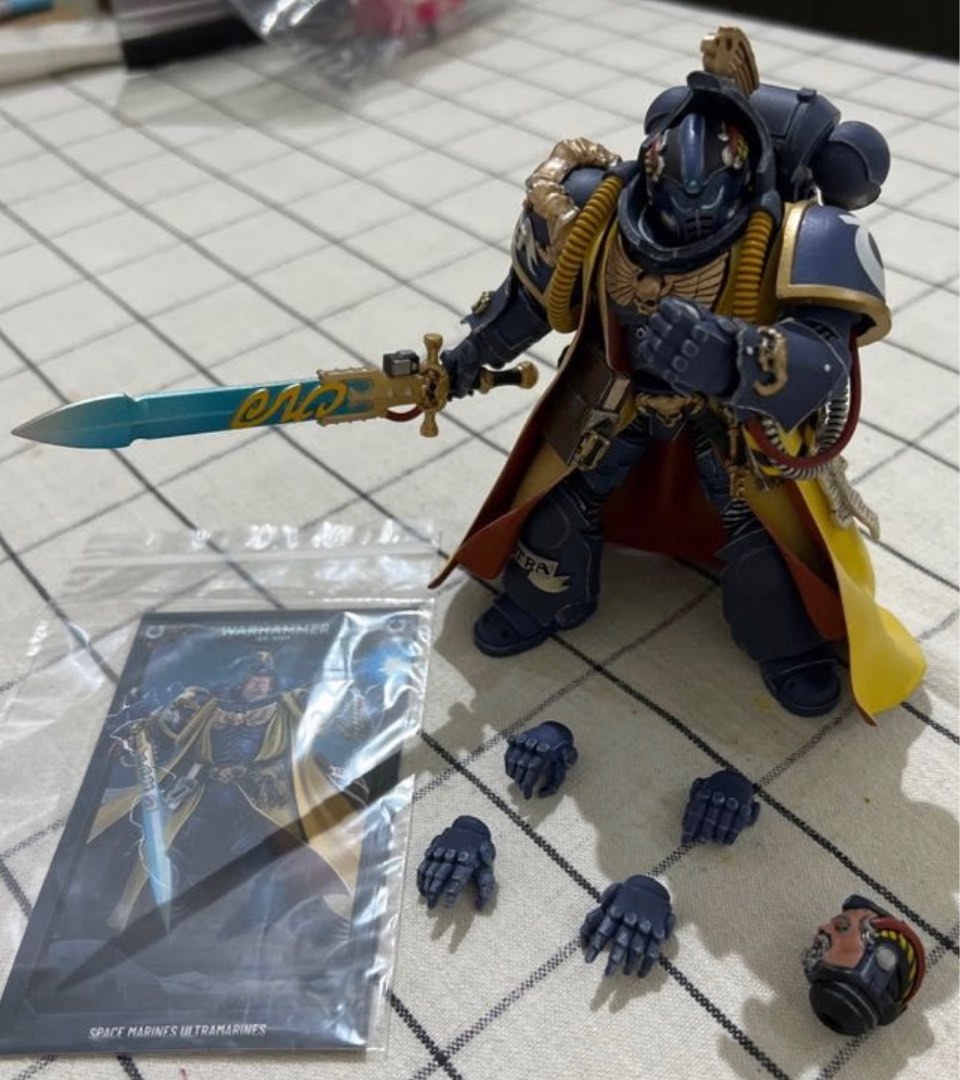 JOYTOY Warhammer 40K Ultramarines Primaris Librarian, Hobbies & Toys