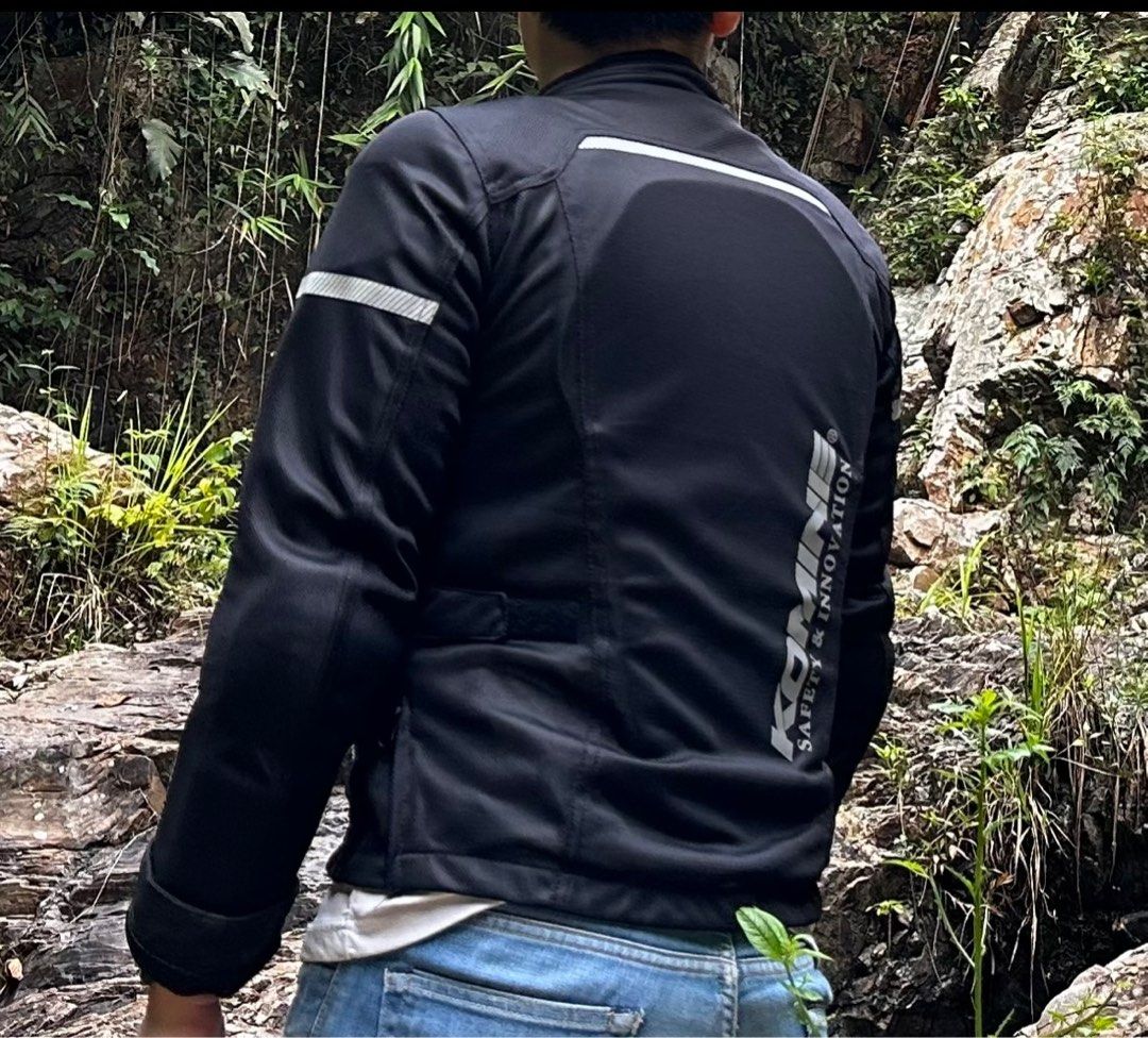 Full black jacket outlet