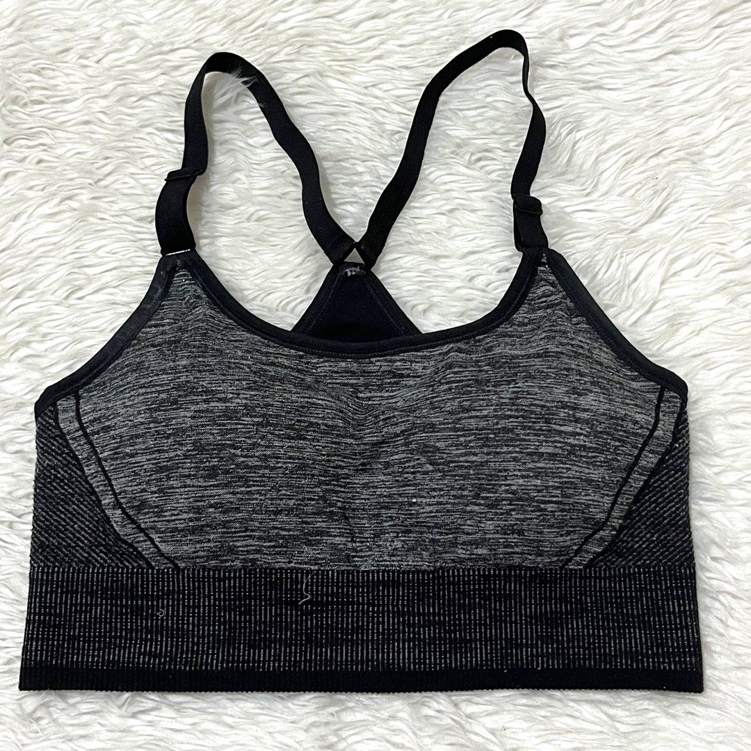All in motion sports bra, Women's Fashion, Activewear on Carousell