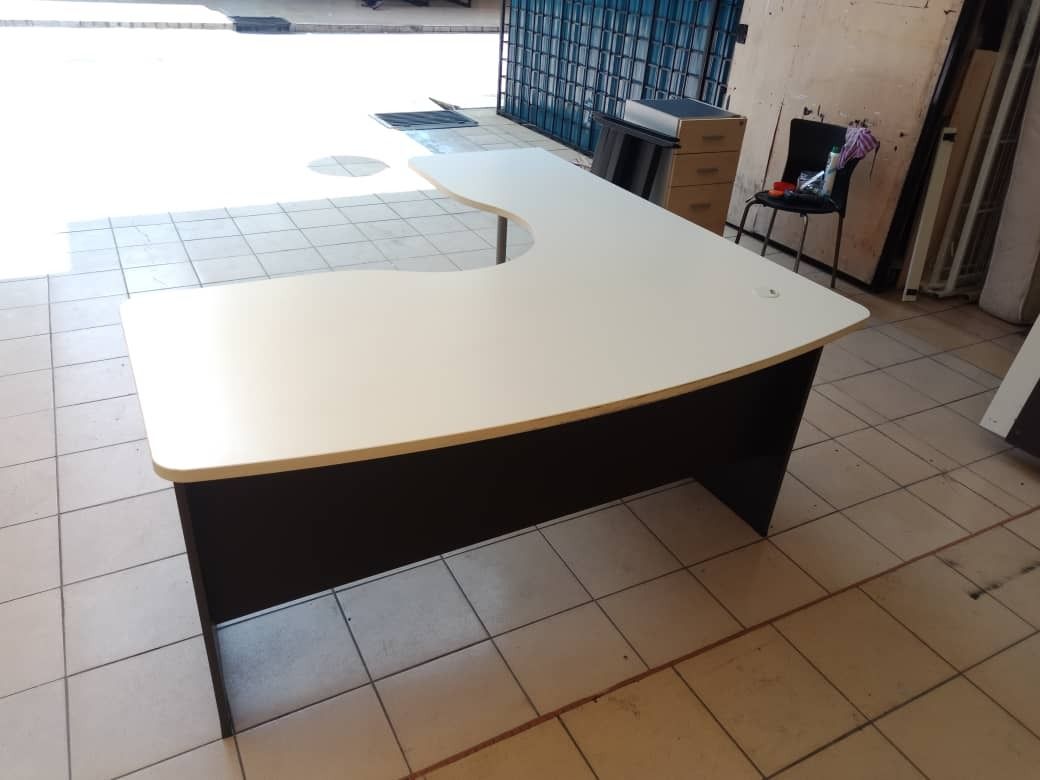 L Shape Table Code:LT-14 (Category: Tables & Sets) located in Petaling Jaya. Submitted by micron1786 (Listing ID 1264829053, Image 2). Description: [**Price above DOES NOT INCLUDE of delivery & Installation**] L 1650mm W 1730mm H 760mm Code :LT-14 Available : 2 Condition : Goods We are specialist in BUY or SELL New/Used Home Furniture or Office Equipment [ Micron Furniture Trading sdn bhd ] 20 , Jalan PJS 3/46 , Sri Manja Square , Taman Sri Manja