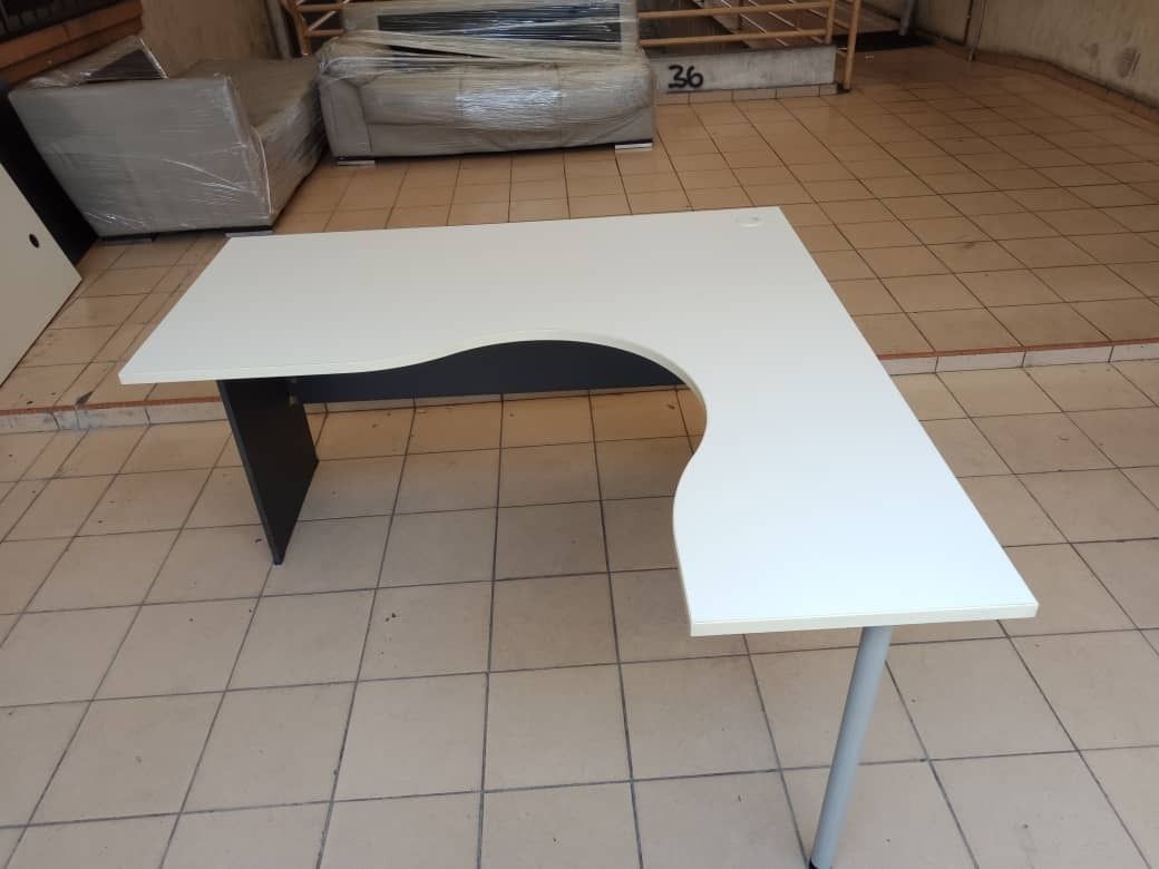 L Shape Table Code:LT-15 (Category: Tables & Sets) located in Petaling Jaya. Submitted by micron1786 (Listing ID 1264829734, Image 3). Description: [**Price above DOES NOT INCLUDE of delivery & Installation**] L 1500mm W 1500mm H 750mm Code :LT-15 Available : 2 Condition : Goods We are specialist in BUY or SELL New/Used Home Furniture or Office Equipment [ Micron Furniture Trading sdn bhd ] 20 , Jalan PJS 3/46 , Sri Manja Square , Taman Sri Manja