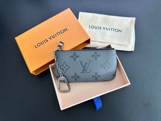 Louis Vuitton Vintage Monogram Canvas Key Pouch (SHF-OnAhFA) – LuxeDH