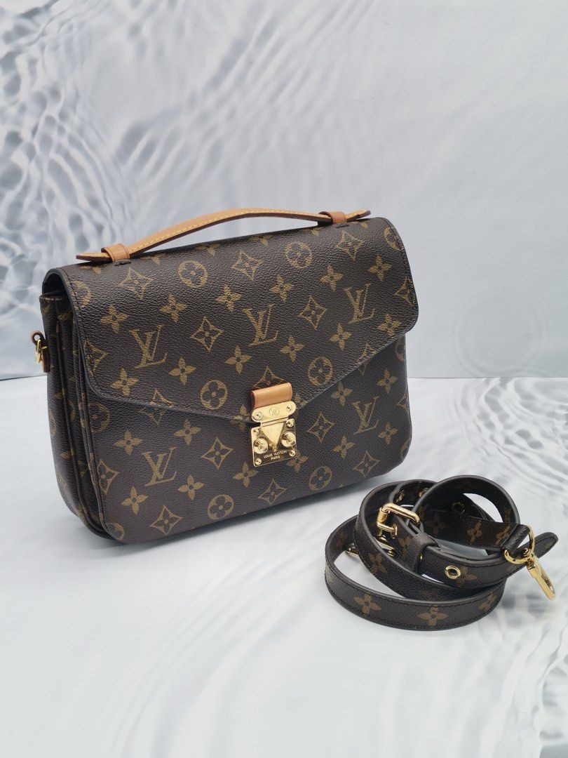 Louis Vuitton Pochette Metis monogram canvas MM new