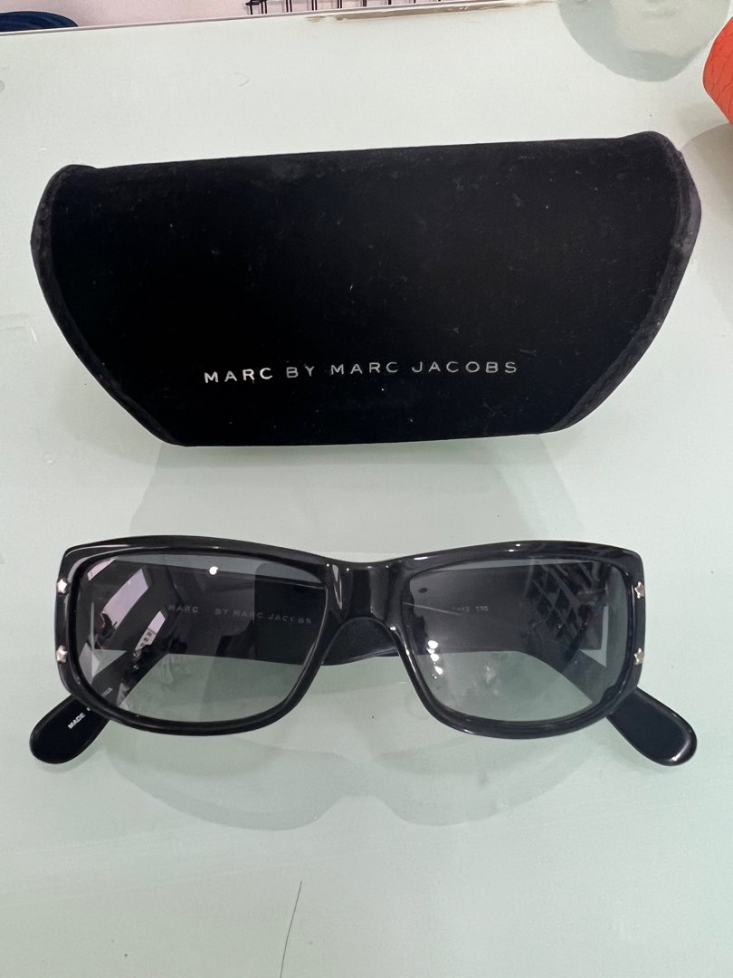 Marc Jacobs Original sunglasses, Fesyen Pria, Aksesoris, Kacamata di ...