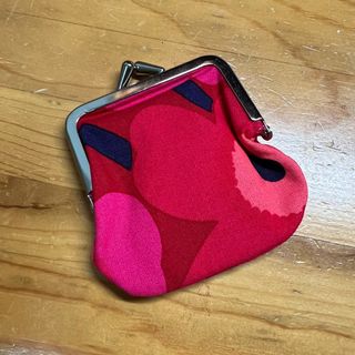 （分類：）位於 。 由 mwmala 提交（商品編號 1264934422，圖片 1）。簡介： 。