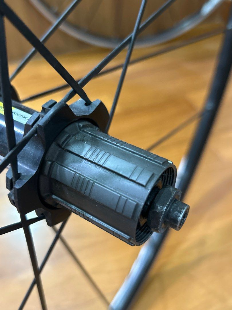 Mavic Aksium Rim Brake Wheelset, Sports Equipment, Bicycles & Parts ...