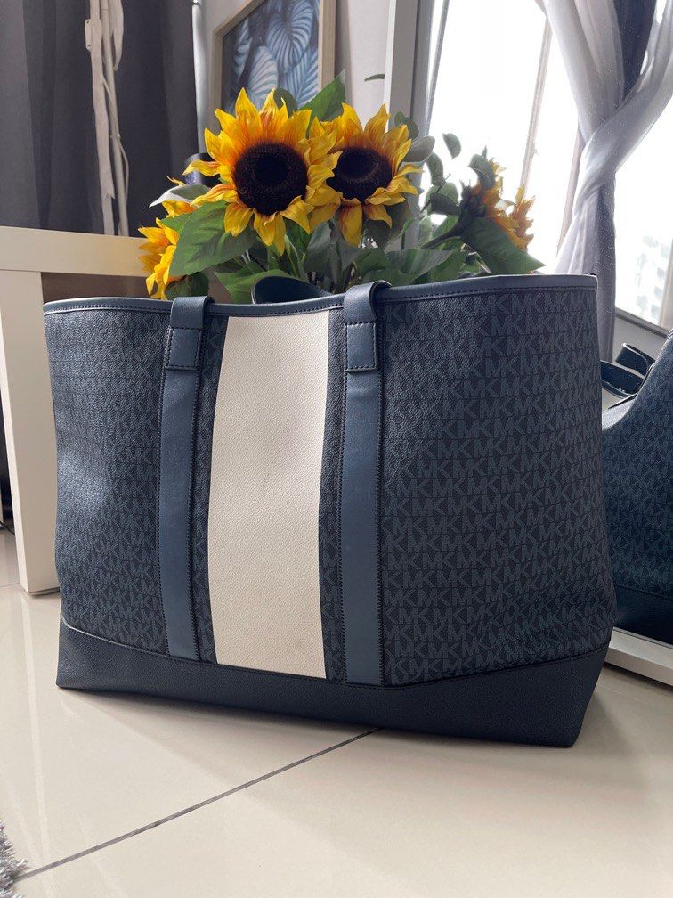 Michael kors montauk bag hotsell