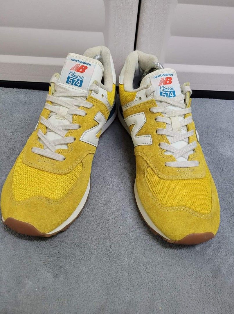 NEW BALANCE GAMOZA (Category: Sneakers) located in Baguio. Submitted by Choosehere22 (Listing ID 1264900235, Image 2). Description: ang ganda rin neto from canadian box US 9.5.