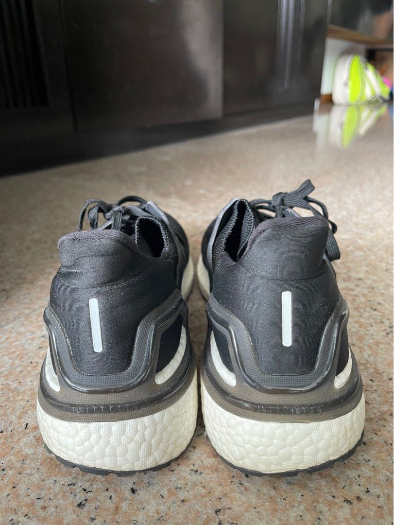 Nike air max 97 outlet vs adidas ultra boost