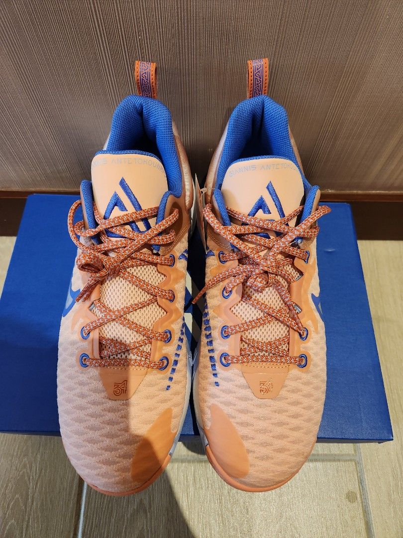 Giannis on sale orange kobes