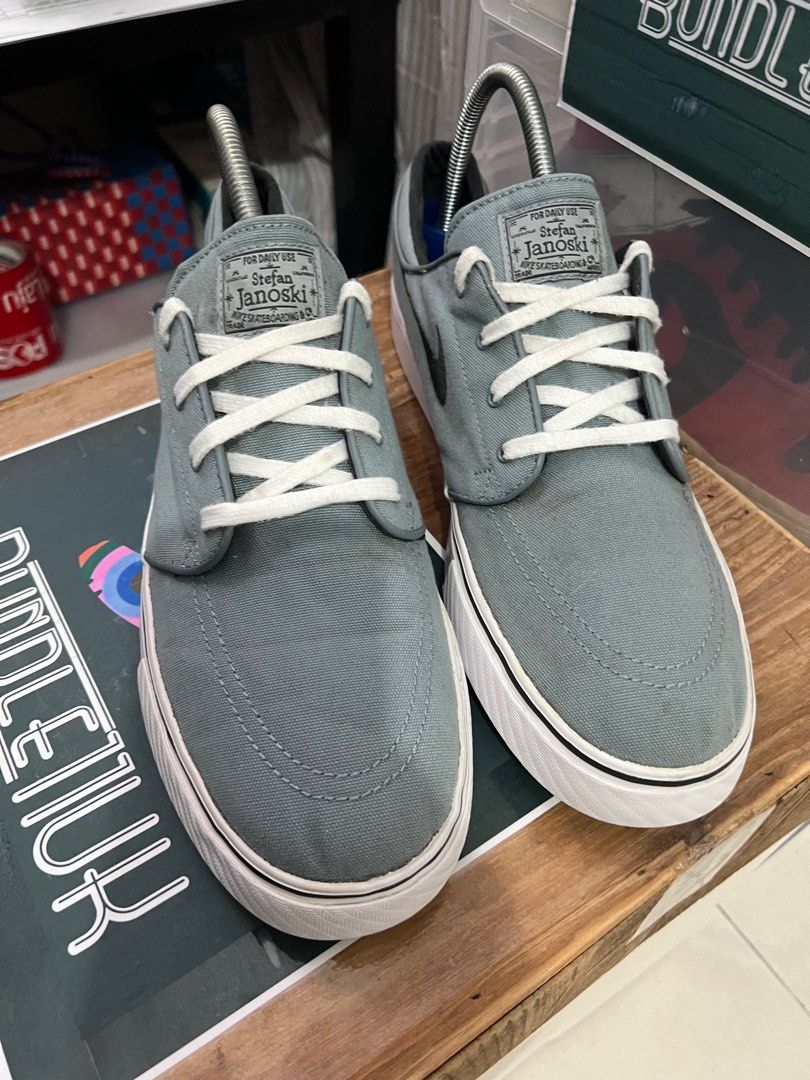Nike top sb dove