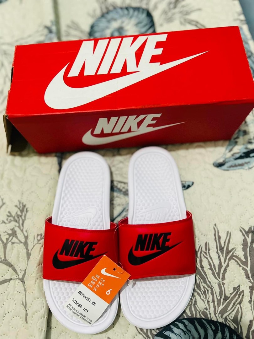 Nike Slide Womens, Women's Fashion, Footwear, Flats & Sandals on Carousell