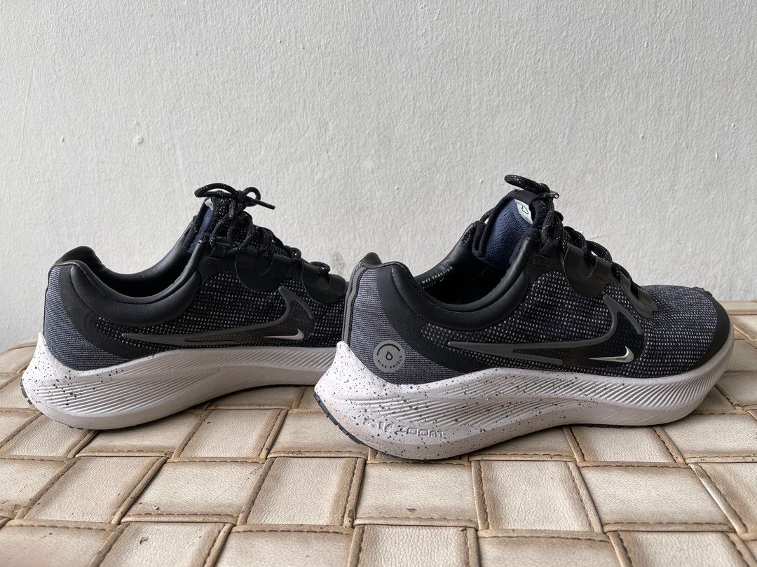 Nike winflo 2025 shield 5