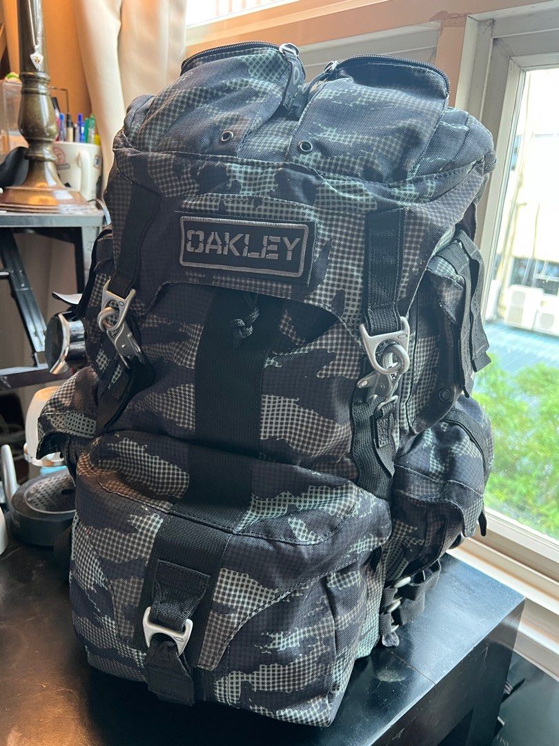 Oakley mechanism 2 discount