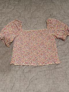 (Category: ) located in . Submitted by clothess7 (Listing ID 1264928671, Image 1). Description: .