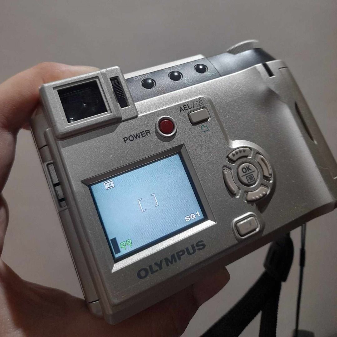 OLYMPUS Camedia C720 Ultra Zoom Digital Camera (Freebie untested