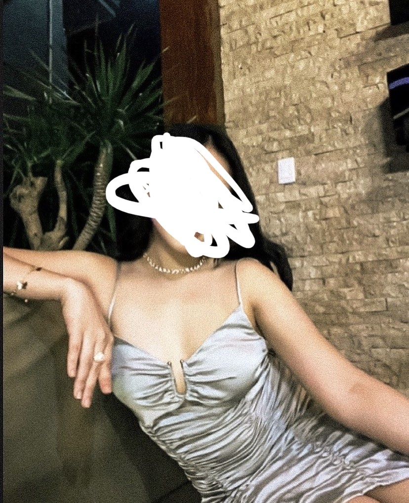 Original Zara Ruched Dress (Category: Dresses) located in Cavite. Submitted by emispreloved (Listing ID 1264865134, Image 2). Description: Price can he negotiable Fits S-L.