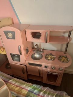 Pink Wooden kitchen toys