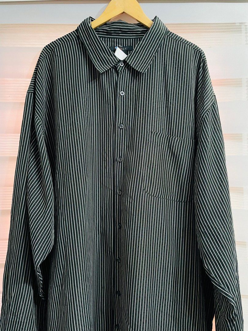 Plus size long sleeve polo (Category: Formal Shirts) located in Muntinlupa City. Submitted by PlusSizeCollections (Listing ID 1264912107, Image 2). Description: 👕Plus size longsleeve for men 💰249 pesos💰 👕See photo for size / dimensions 👕Shipping via J&T / Shoppee Check out 👕Mop : Gcash / Bpi 👕Loc : Muntinlupa ❌Joy Miners will be posted❌.