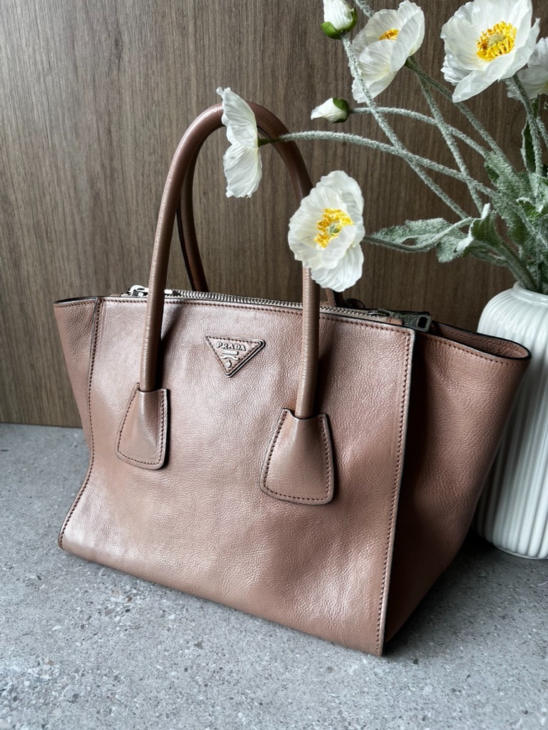 Prada Twin Pocket Double Handle Tote Bag Luxury Bags Wallets