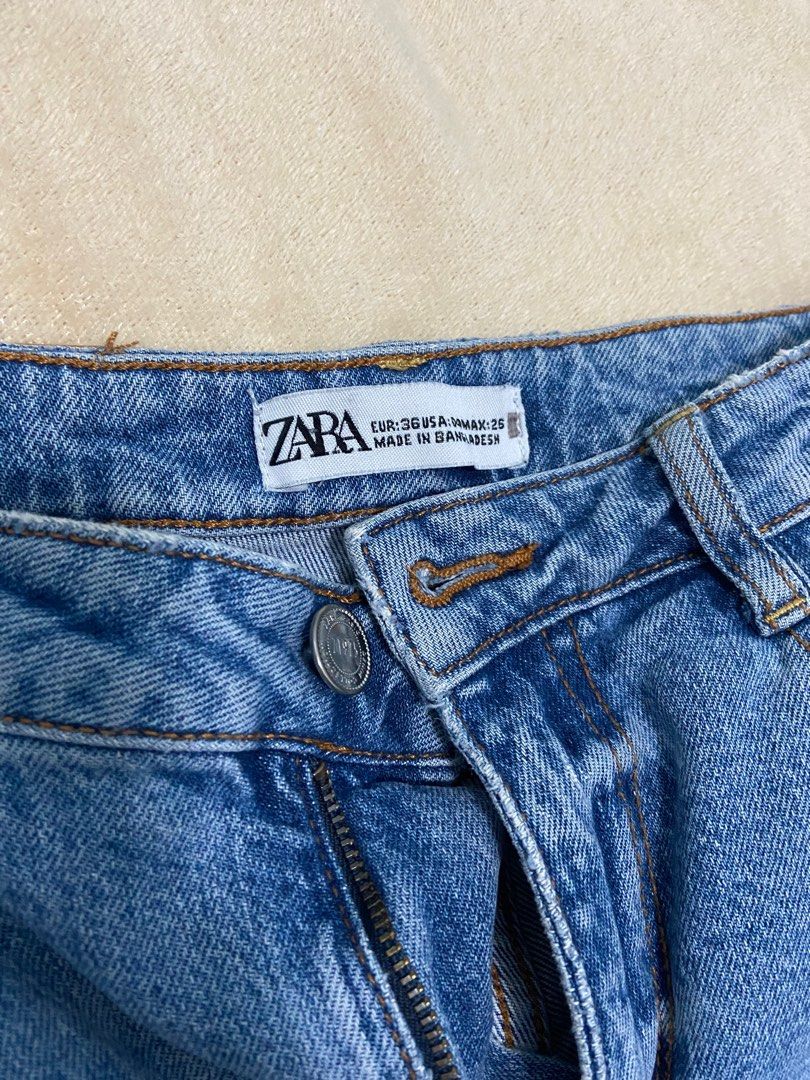Preloved Zara Straight Cut Jeans (Category: Jeans) located in San Isidro. Submitted by bianca2000. (Listing ID 1264953323, Image 1). Description: Very nice quality Comfy High waist Waist - 28inches Length - 80cm.