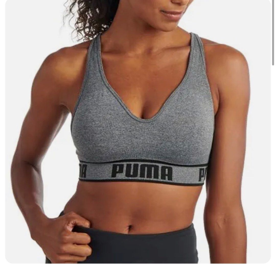 PUMA Women's Seamless Sports Bra  Sports bra, Cute sports bra, Seamless sports  bra