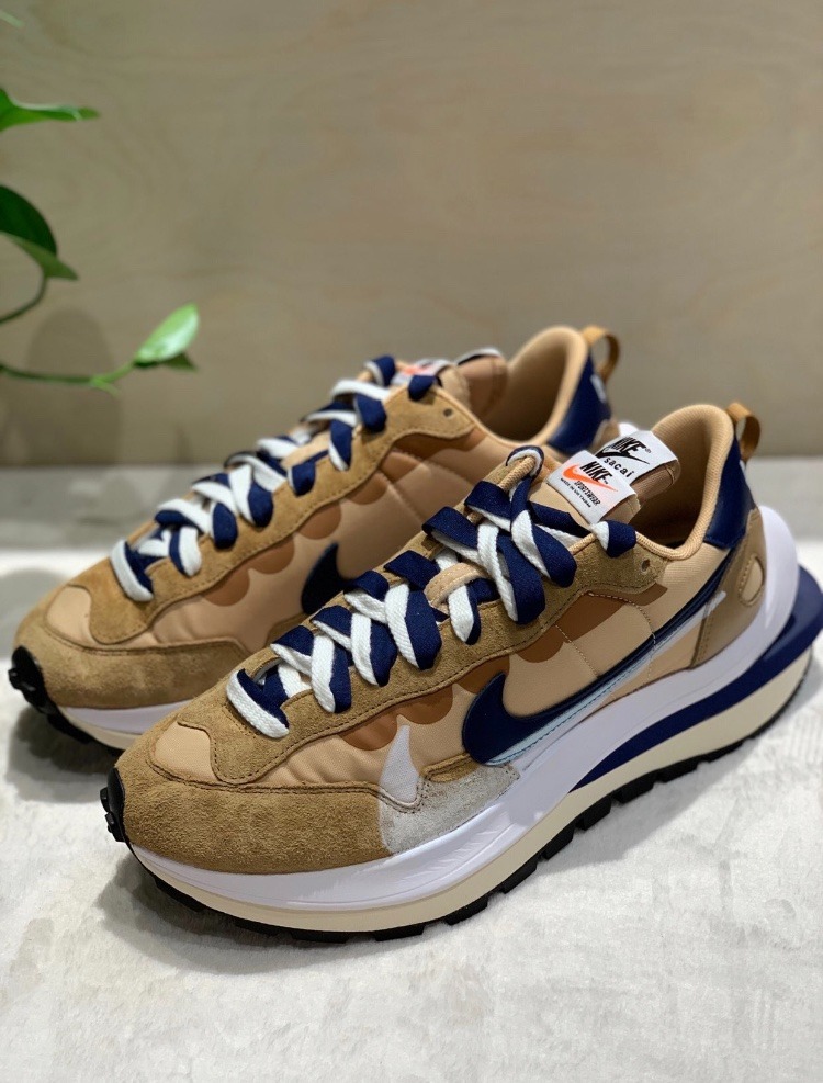 sacai sesame blue void on feet