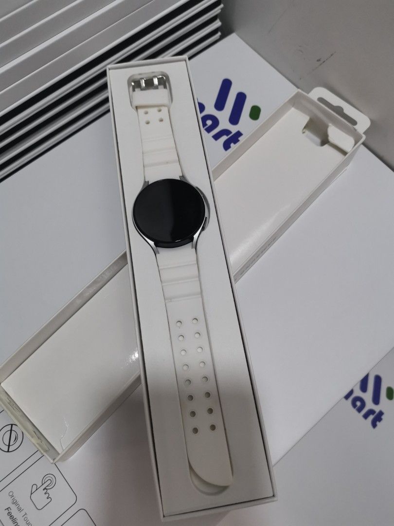 Galaxy outlet cellular watch