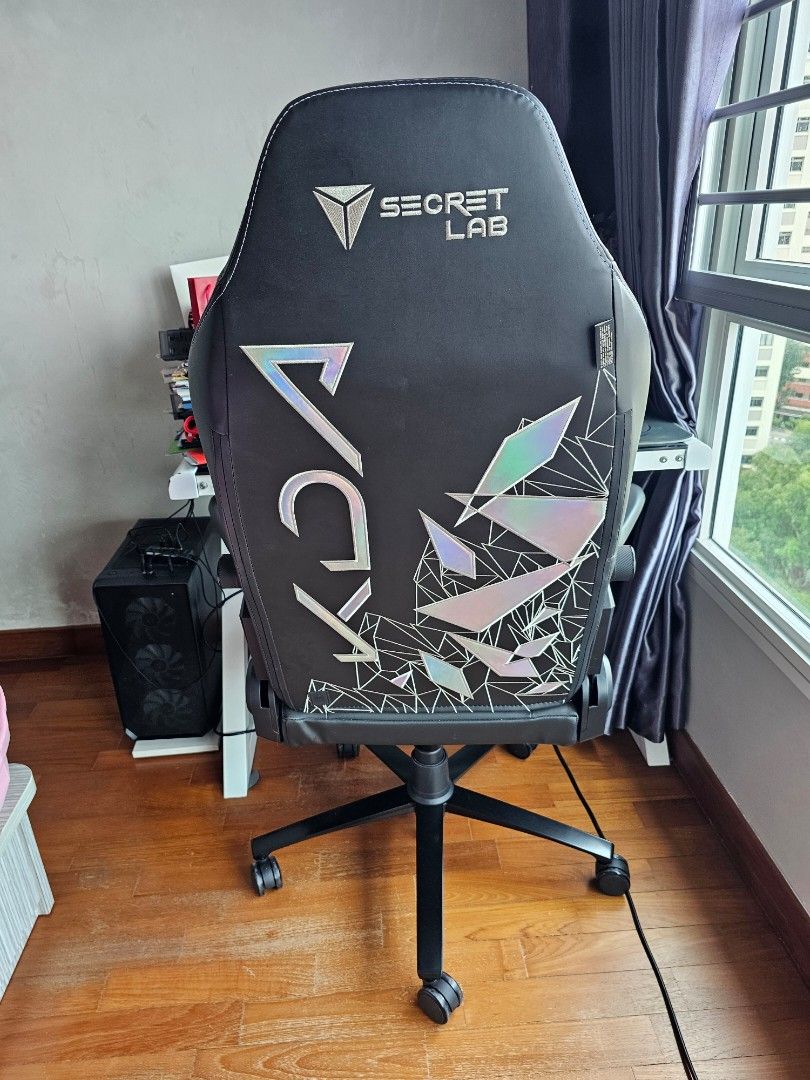 Gaming best sale chair kda