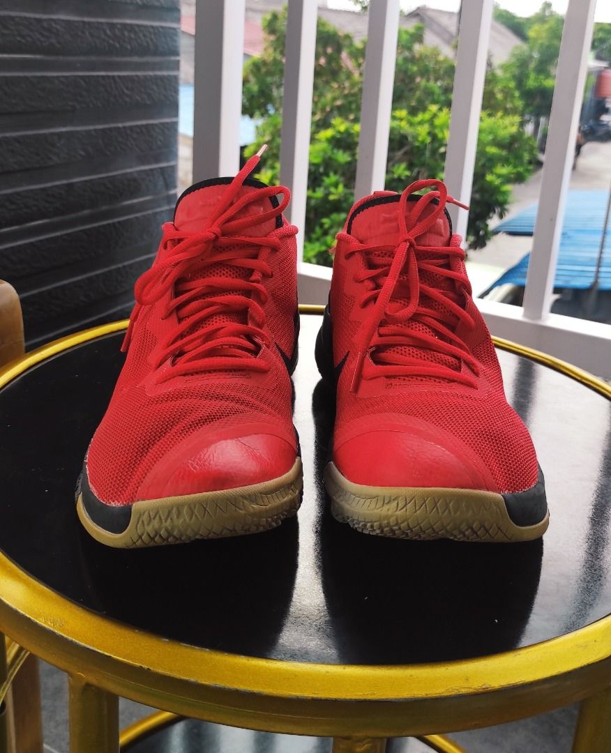 Lebron witness 2 red hotsell