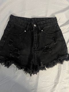 (Category: ) located in . Submitted by alybeeeee (Listing ID 1264919709, Image 1). Description: .