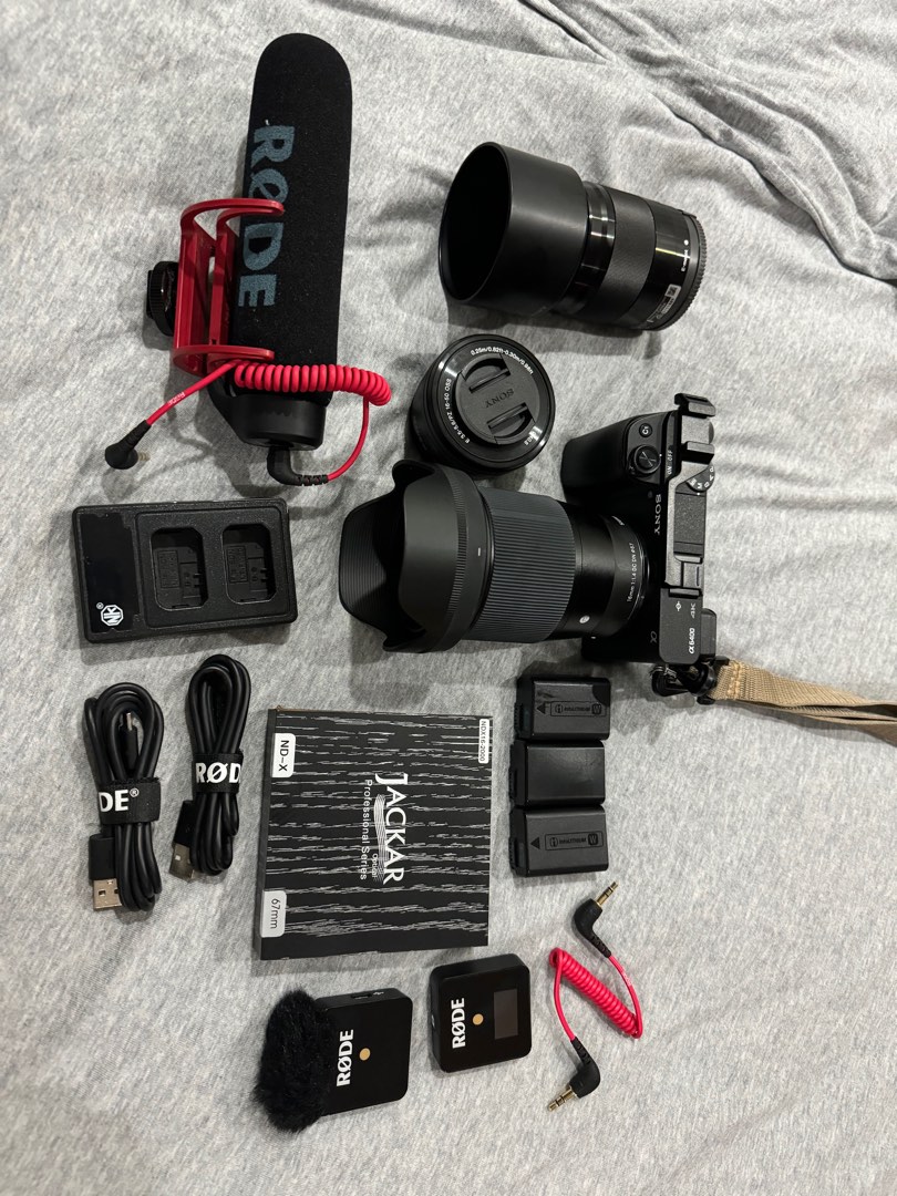 Sony 6400, Photography, Cameras on Carousell