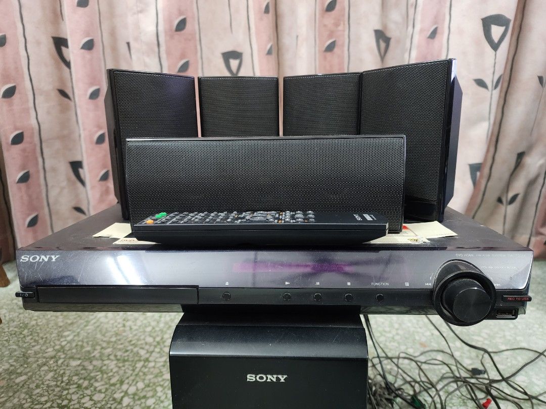 Sony Home Theater DAVTZ200, Audio, Soundbars, Speakers & Amplifiers on